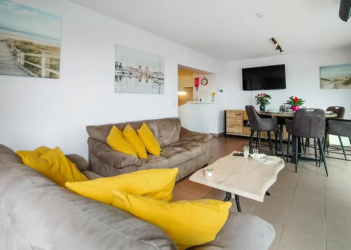 Front In With Wifi Apartment *